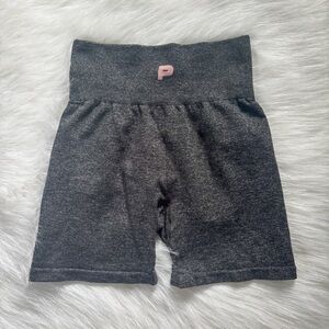 ✵ Prozis Busy Bee Shorts ✵